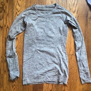 lulu lemon long sleeve shirt
